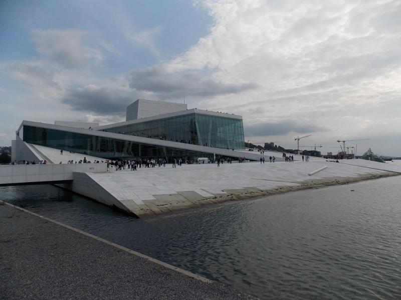 Hvem er det ? Misterioasa "Madama Butterfly" al Oslo Operaen