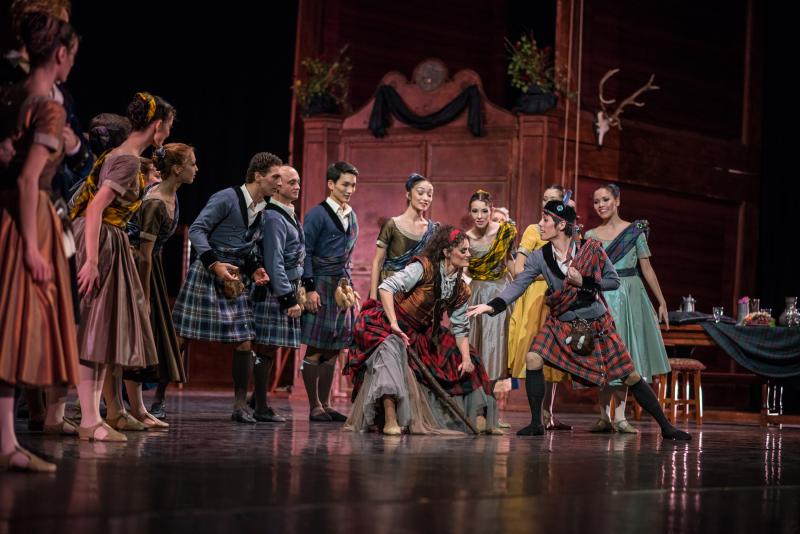 Spectacolul de balet ,,La Sylphide" în coregrafia lui Johan Kobborg