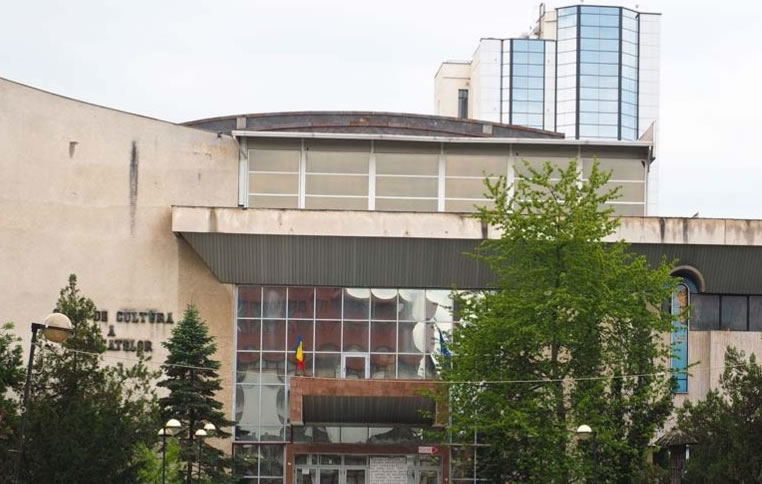 "Lacul Lebedelor" deschide stagiunea 2015 - 2016 la Teatrul de Balet Sibiu