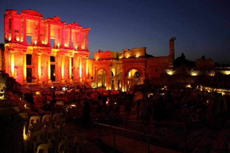 Teatrul de Balet Sibiu, invitat la Festivalul Internațional Izmir, Turcia