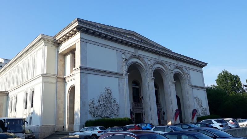 Opera Iași - spectacol cu casa închisă pe scena Operei Naționale București!