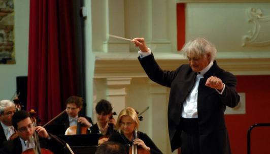 Girolami, filosof şi muzician francez: Craiova este un oraş frumos, ca şi femeile de aici!
